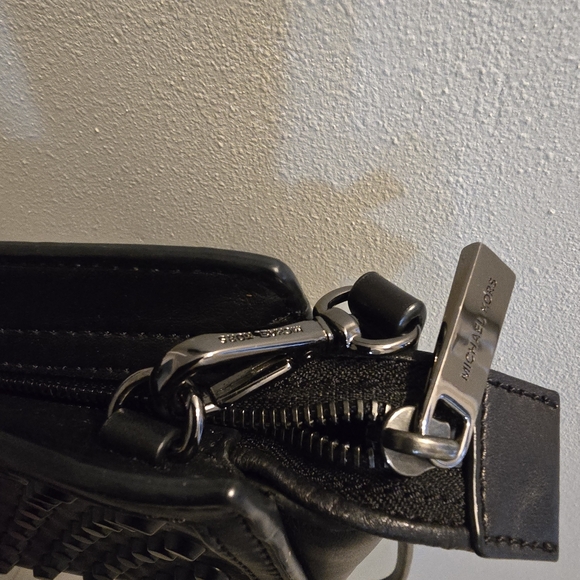 Small Black Michael Kors Purse - Picture 11 of 12